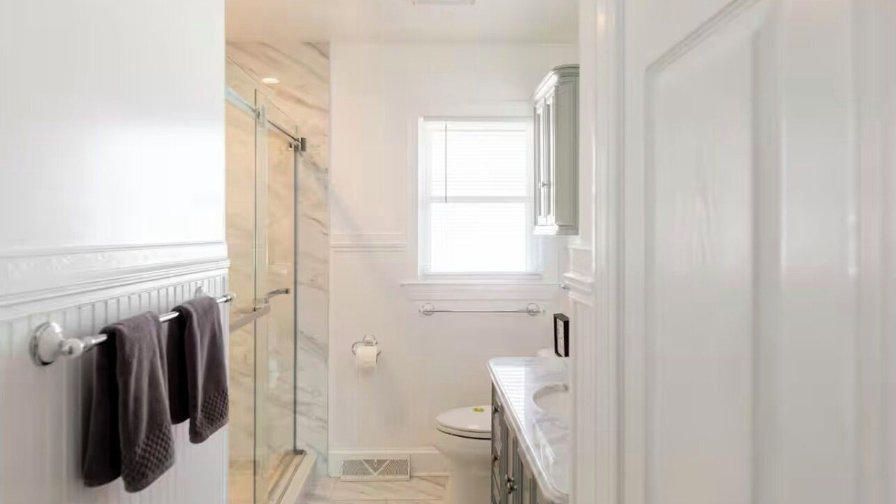 Photo of Bathroom in Colonial Heights