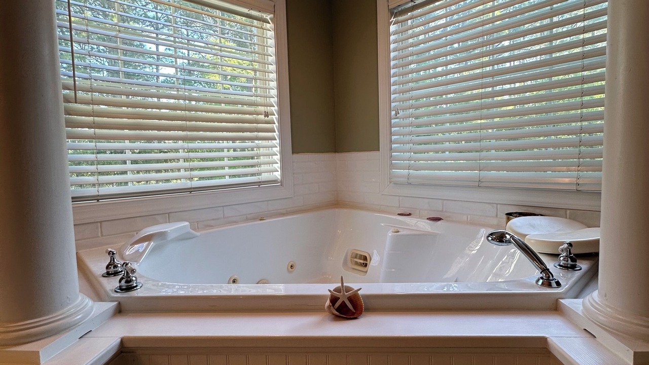 Photo of Bathroom in Carteret County