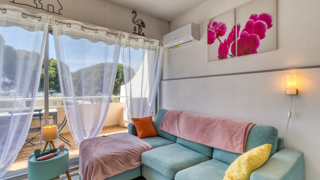 Photo of Livingroom in Le Grau-Du-Roi