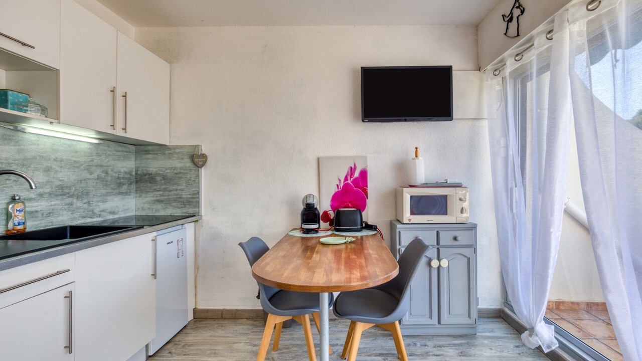 Photo of Kitchen in Le Grau-Du-Roi