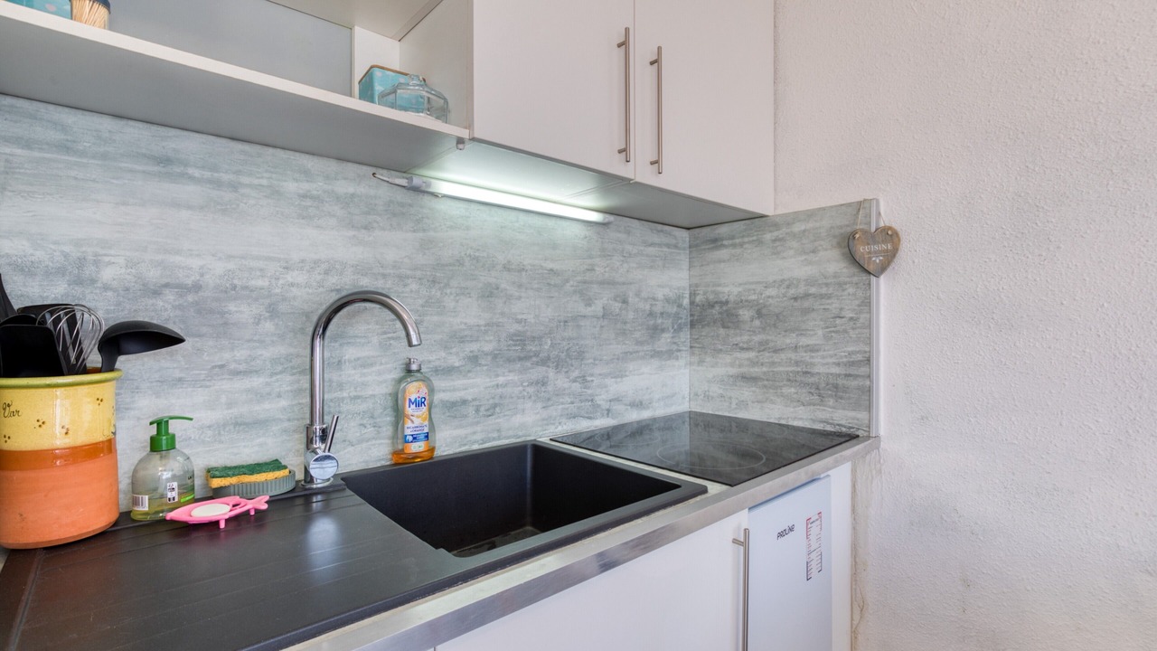 Photo of Kitchen in Le Grau-Du-Roi