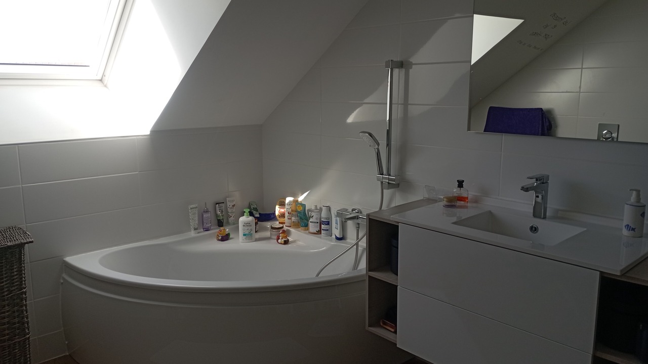 Photo of Bathroom in Villeneuve-en-Perseigne