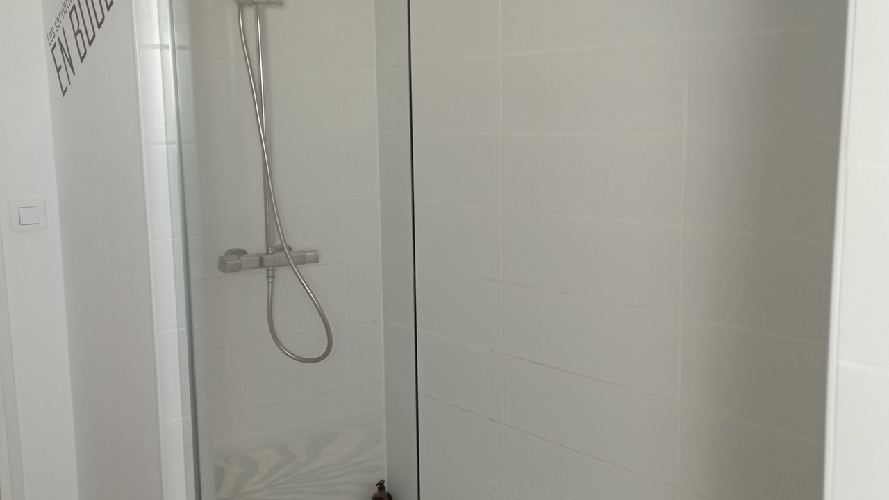 Photo of Bathroom in Villeneuve-en-Perseigne