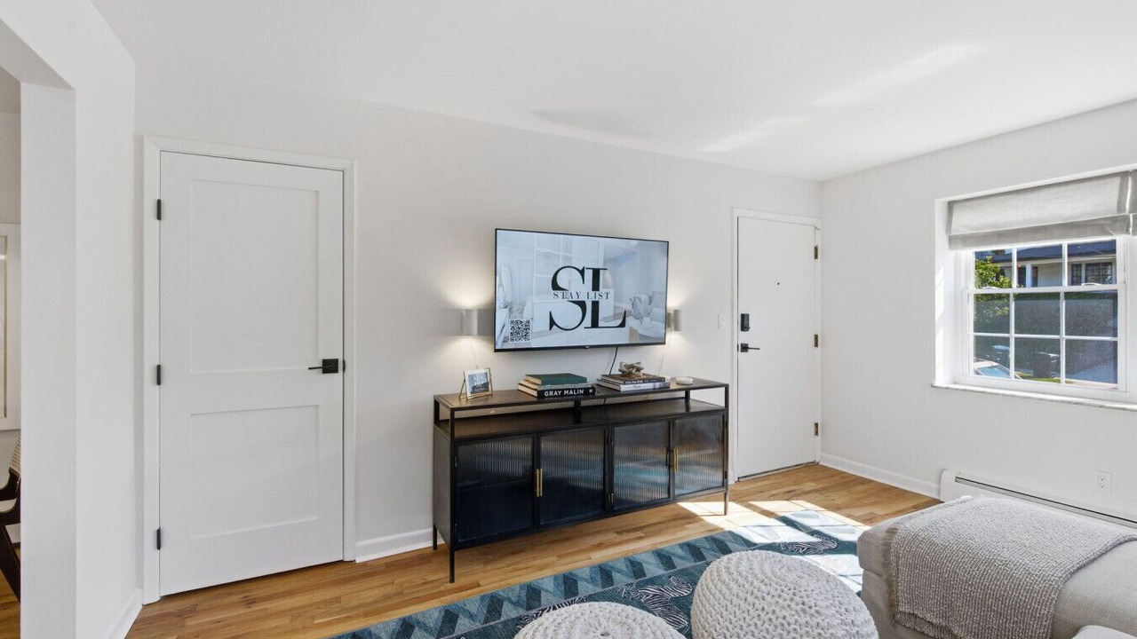 Photo of Livingroom in Hyde Park