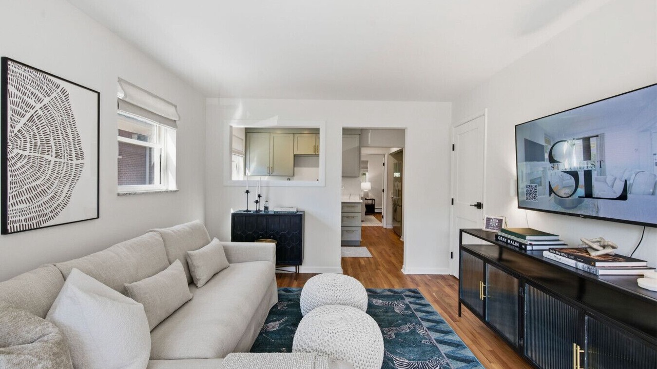 Photo of Livingroom in Hyde Park