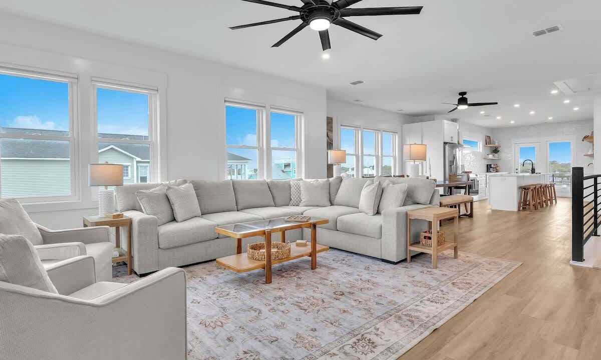 Photo of Livingroom in North Carolina Coast