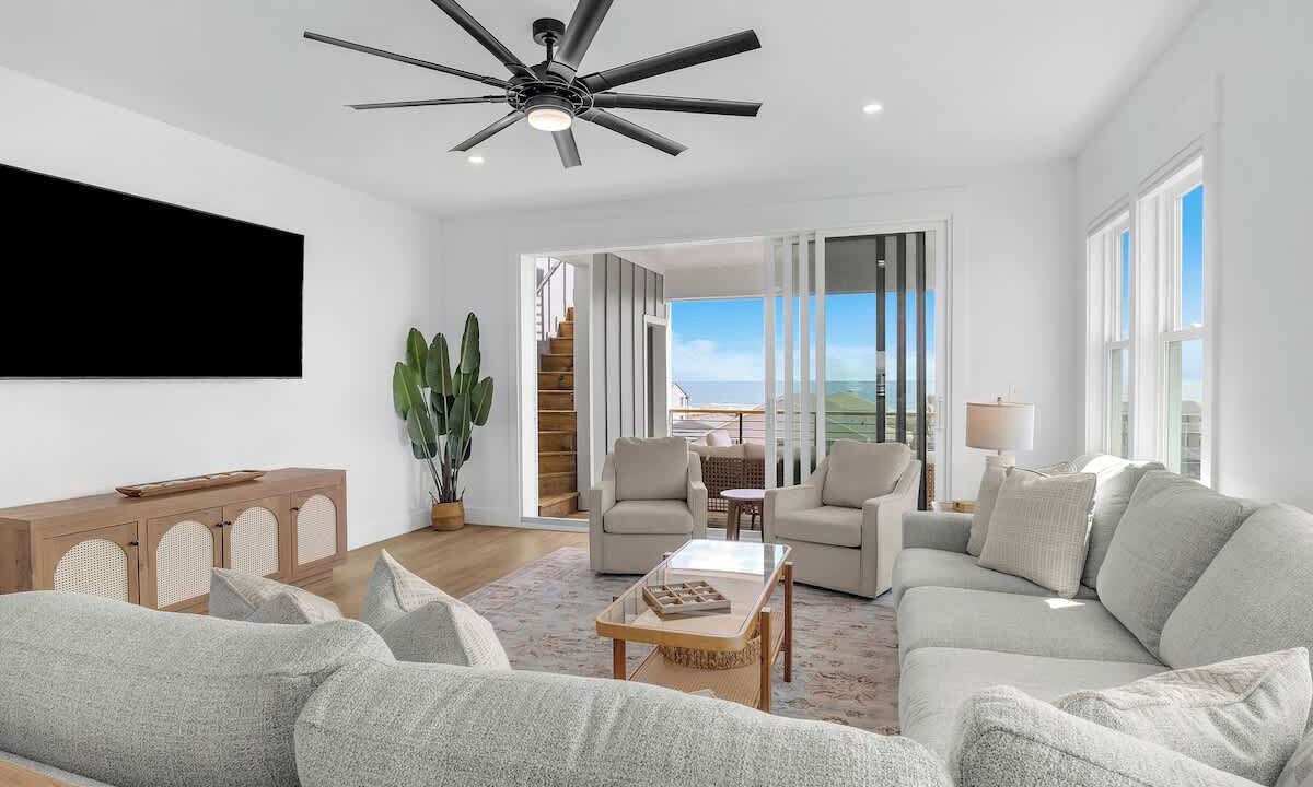 Photo of Livingroom in North Carolina Coast