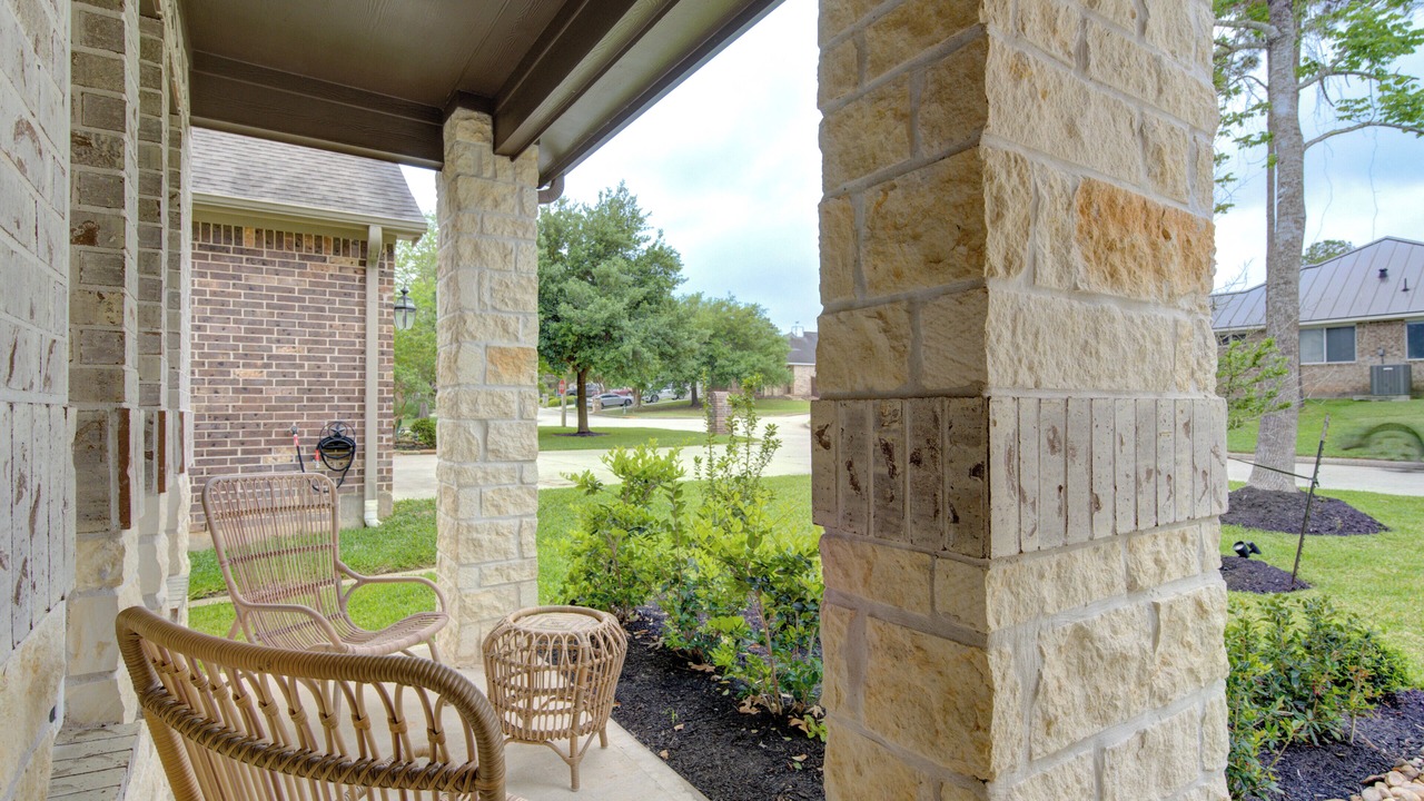 Photo of Patio Balcony in Walden on Lake Conroe