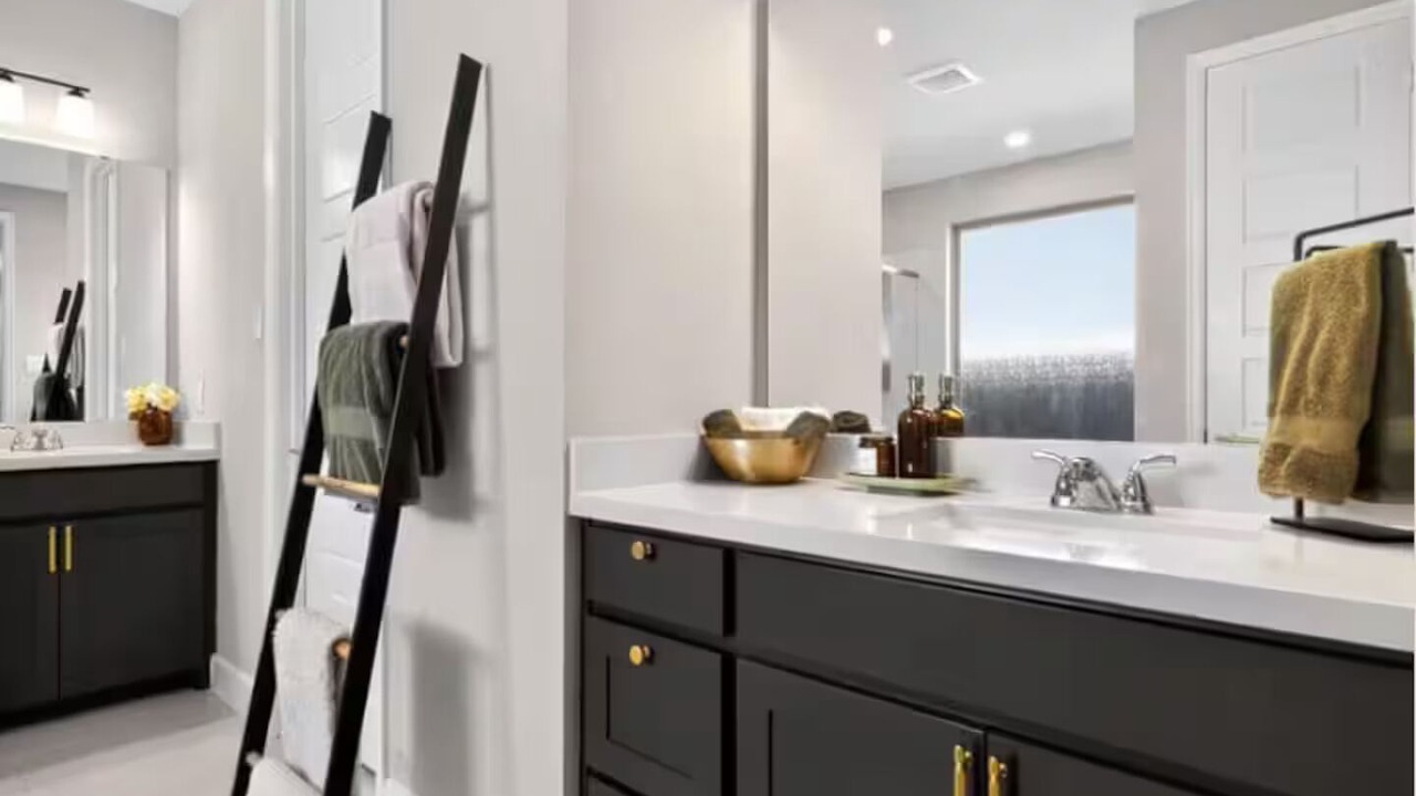 Photo of Bathroom in Fate