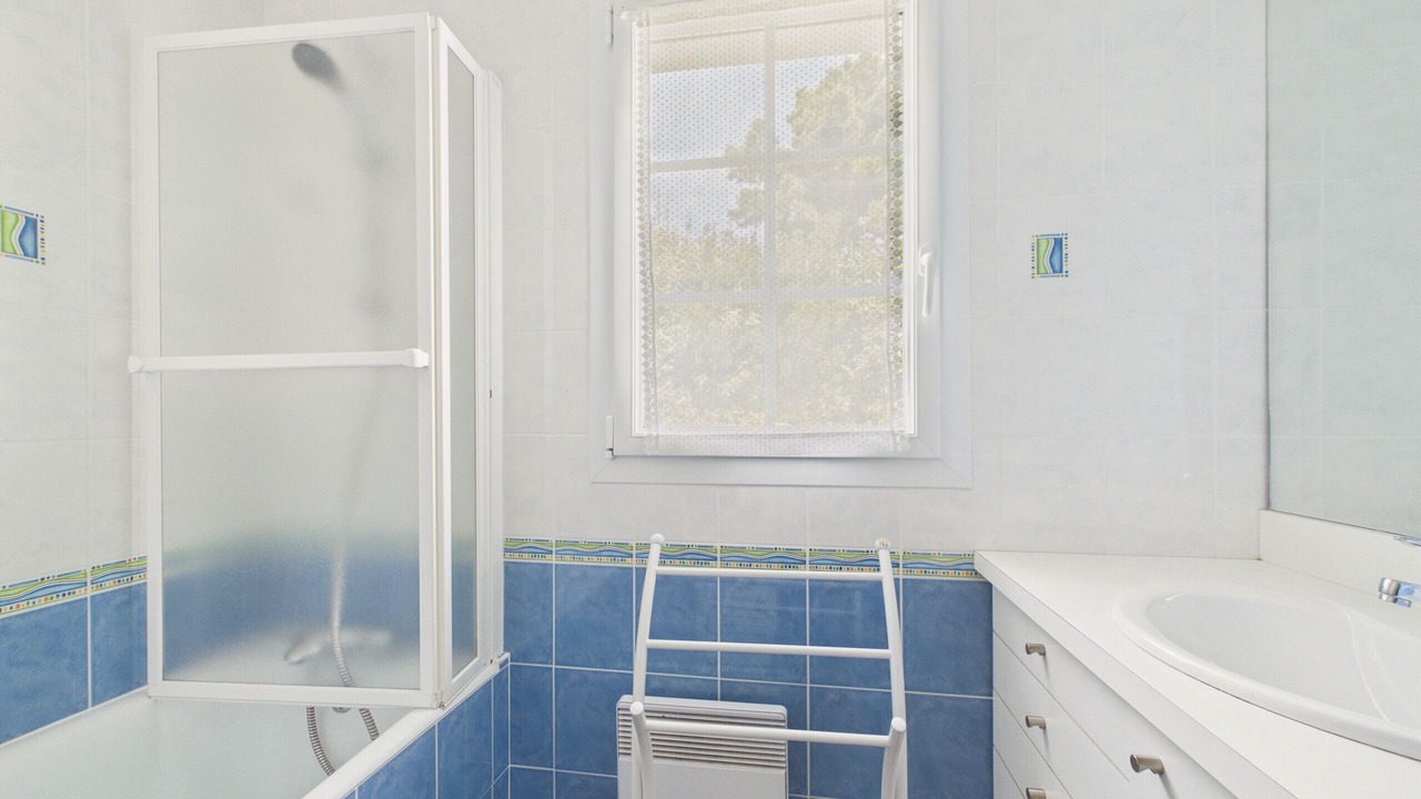 Photo of Bathroom in Barbatre