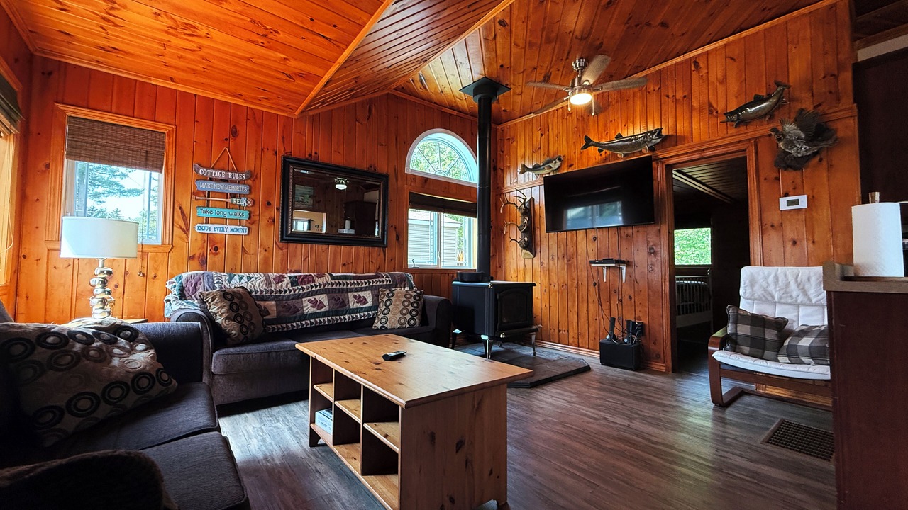 Photo of Livingroom in West Nipissing
