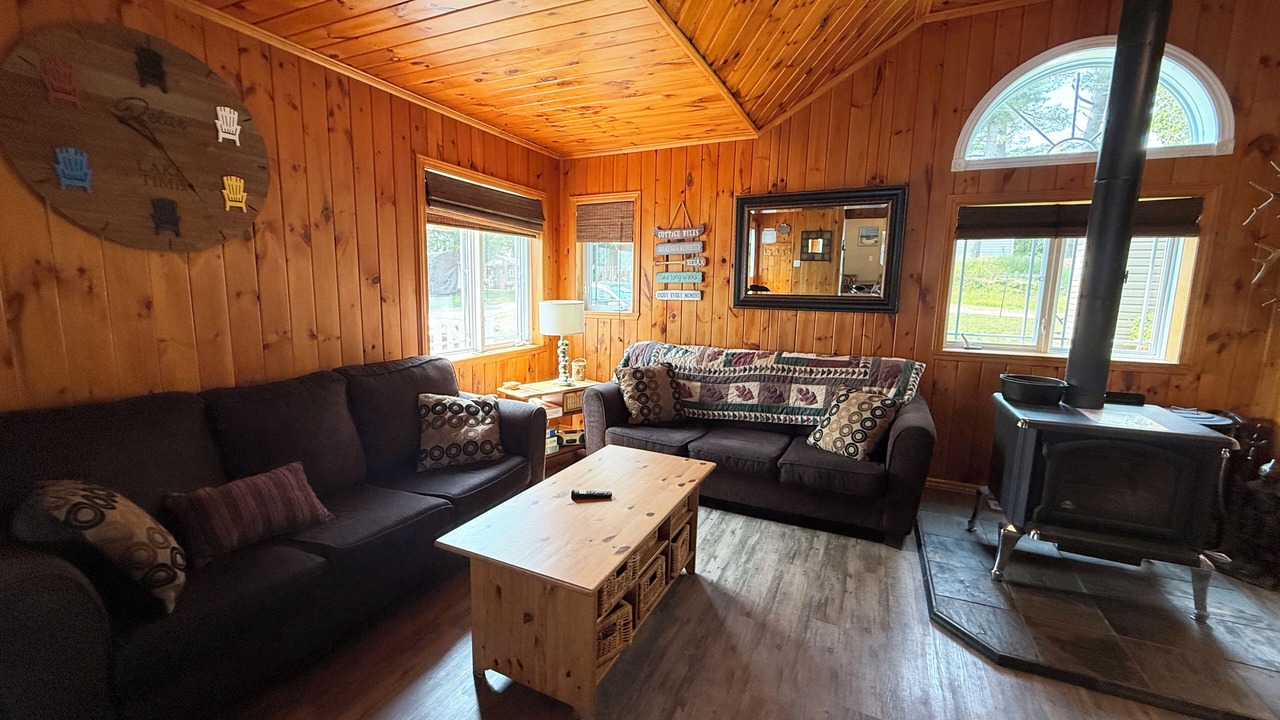 Photo of Livingroom in West Nipissing