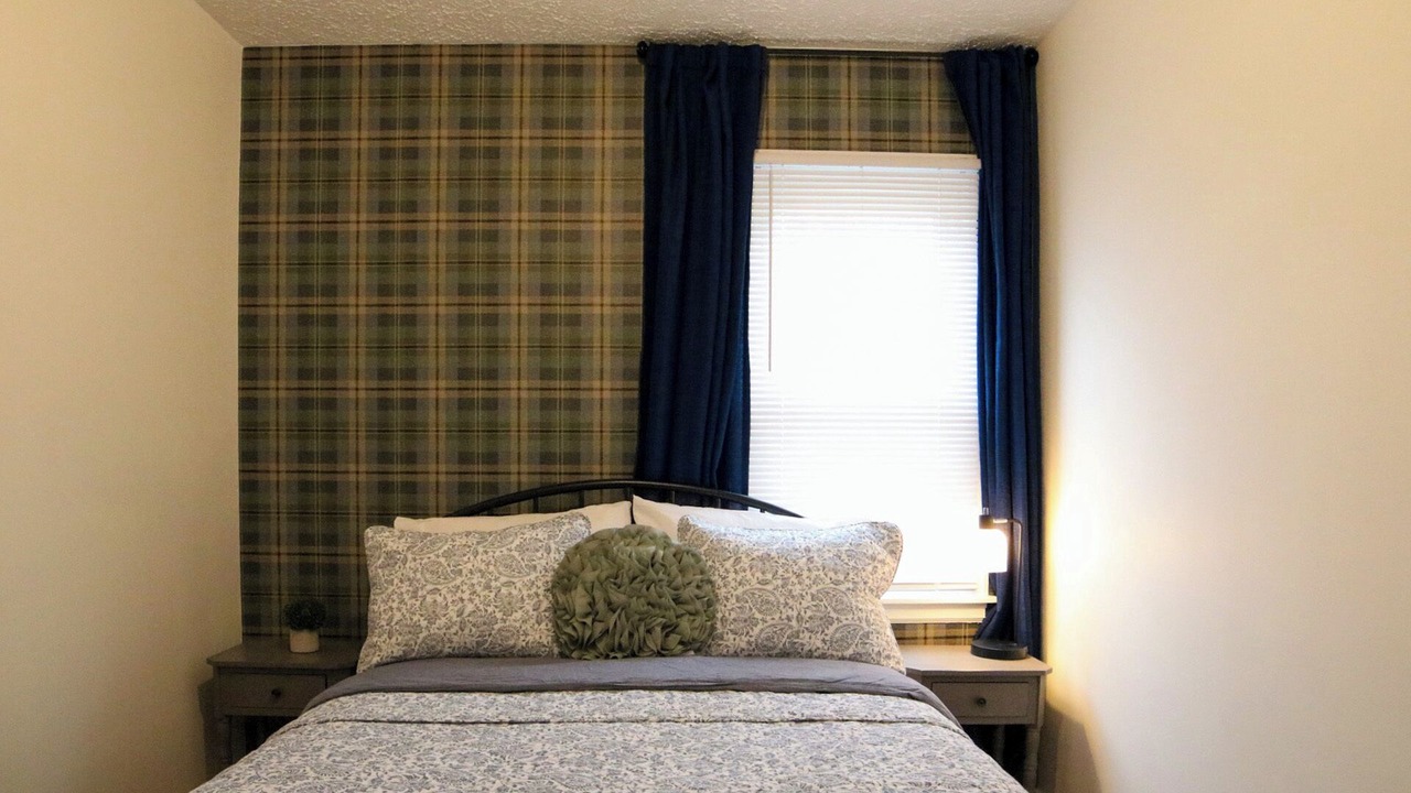 Photo of Bedroom in Lansing