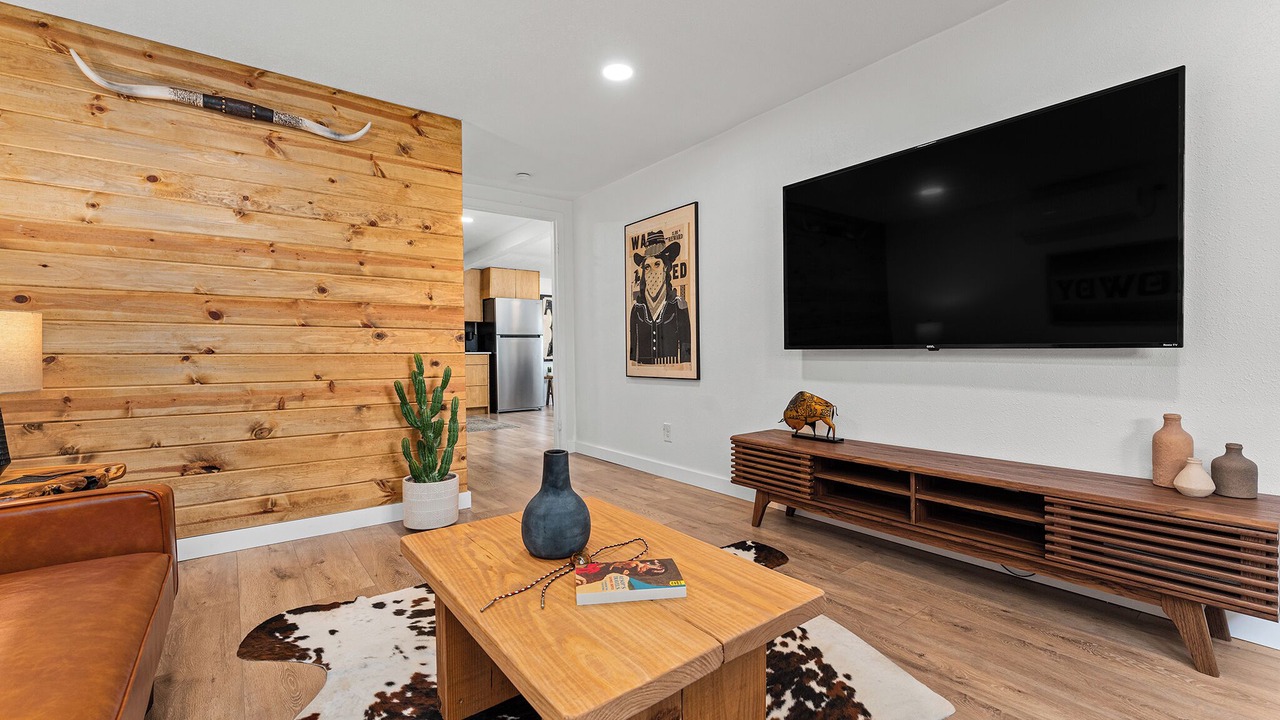 Photo of Livingroom in South Manchaca