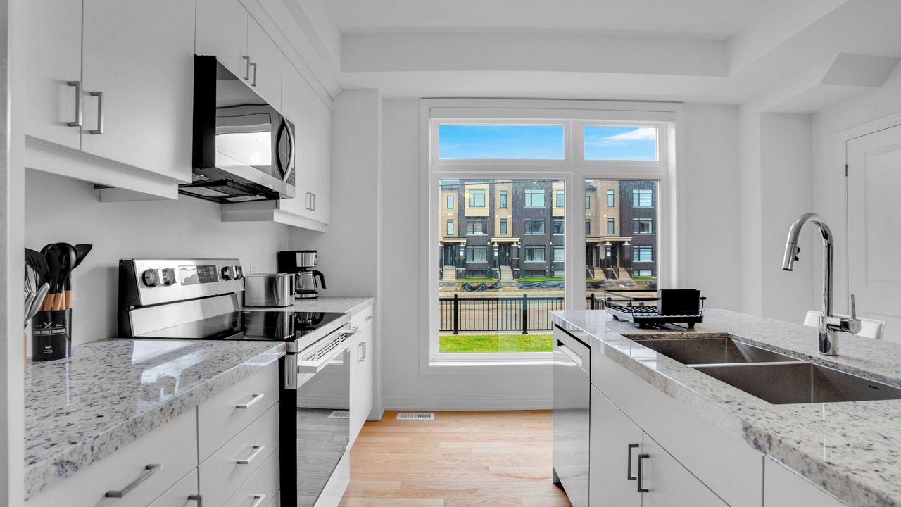Photo of Kitchen in Oakville