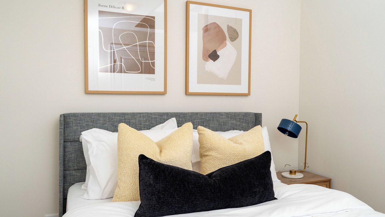 Photo of Bedroom in Oakville