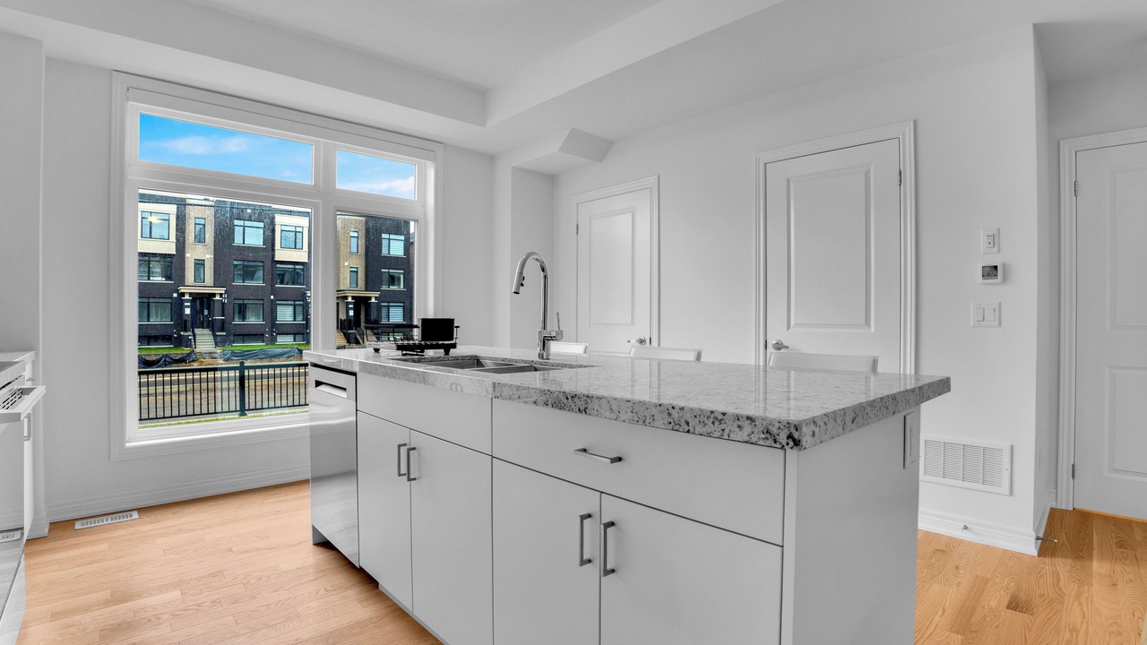 Photo of Kitchen in Oakville