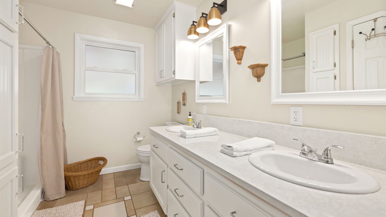 Photo of Bathroom in Winslow