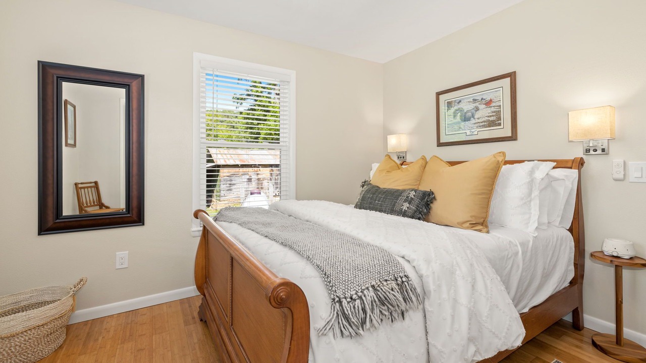 Photo of Bedroom in Winslow