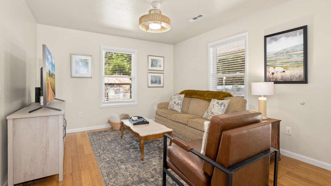 Photo of Livingroom in Winslow