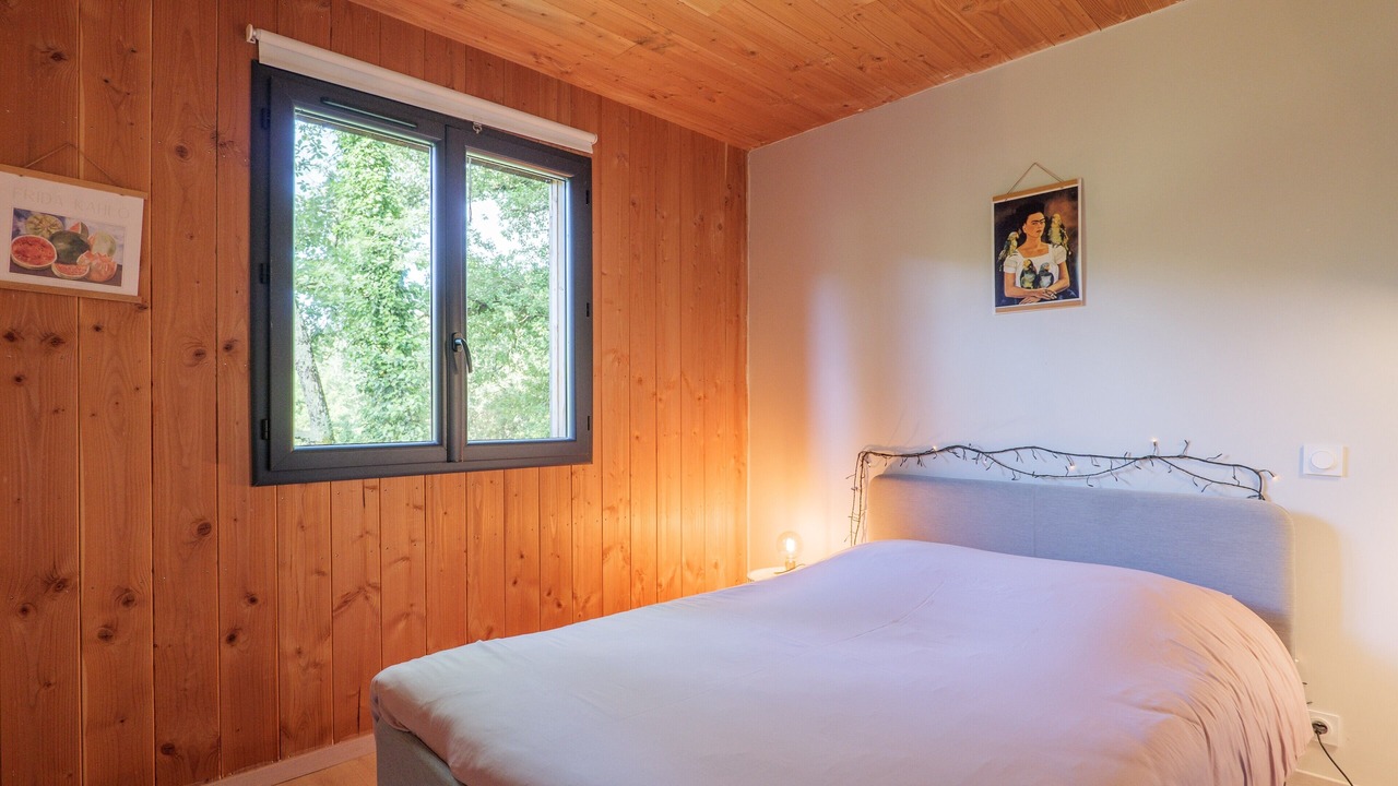 Photo of Bedroom in Salavas