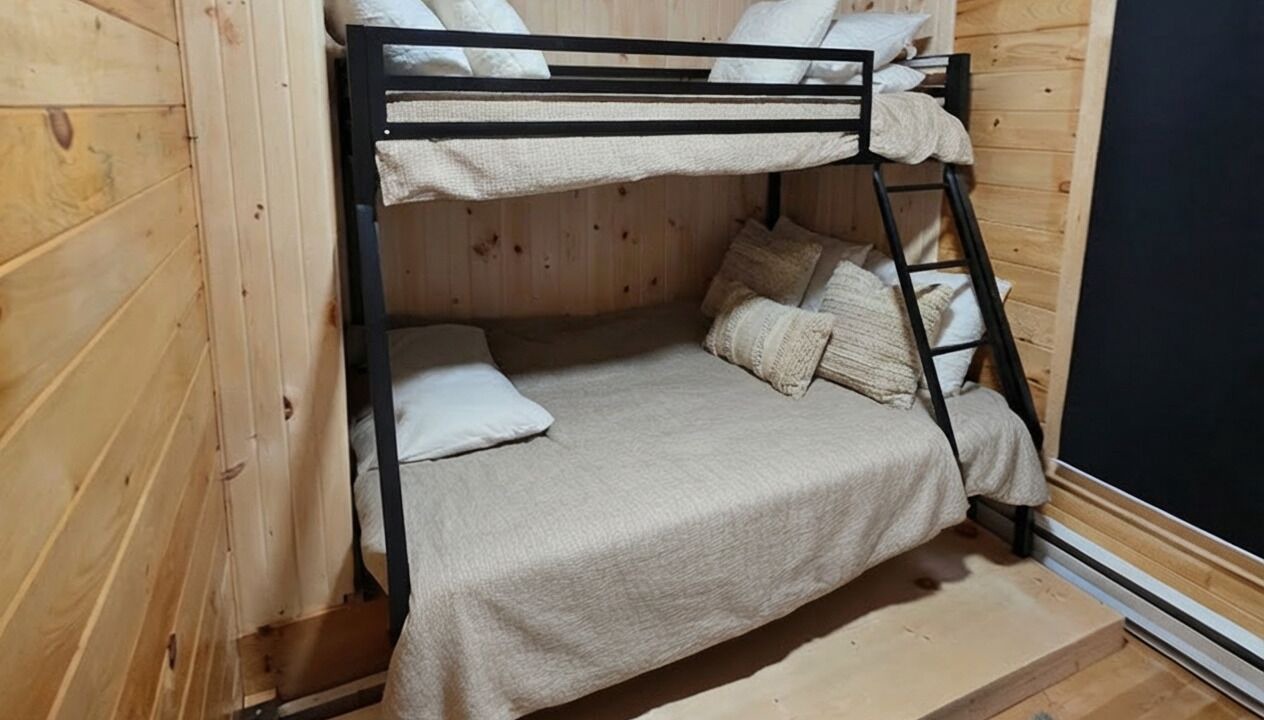 Photo of Bedroom in Lake of Bays