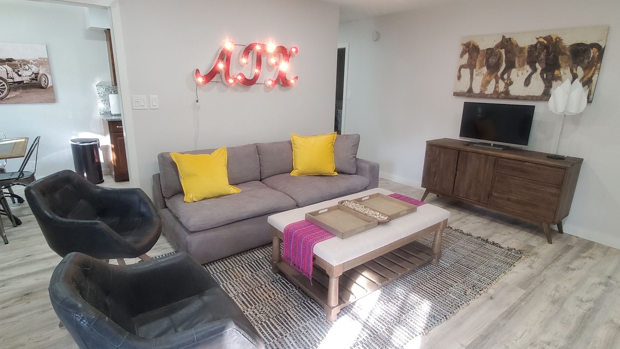 Photo of Livingroom in Parker Lane