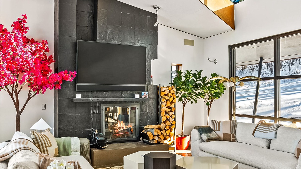 Photo of Livingroom in Brush Creek Village