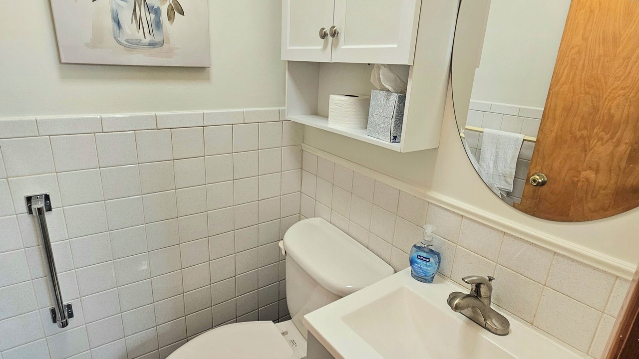 Photo of Bathroom in Squirrel Hill South