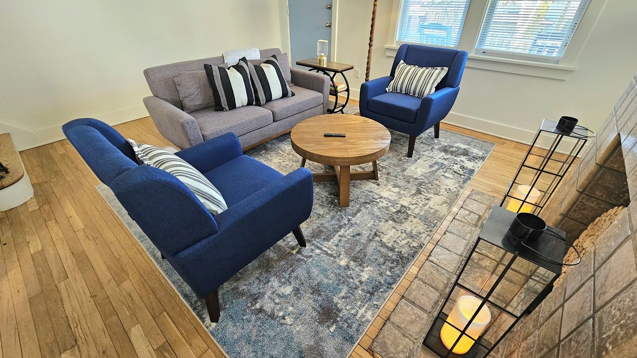 Photo of Livingroom in Squirrel Hill South