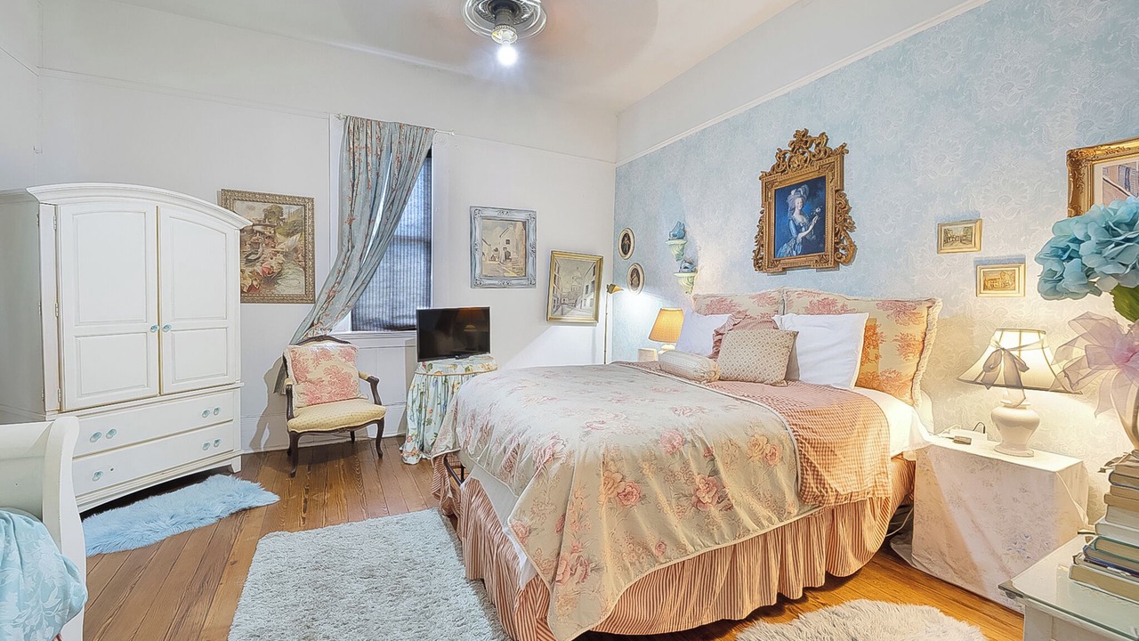 Photo of Bedroom in Metairie