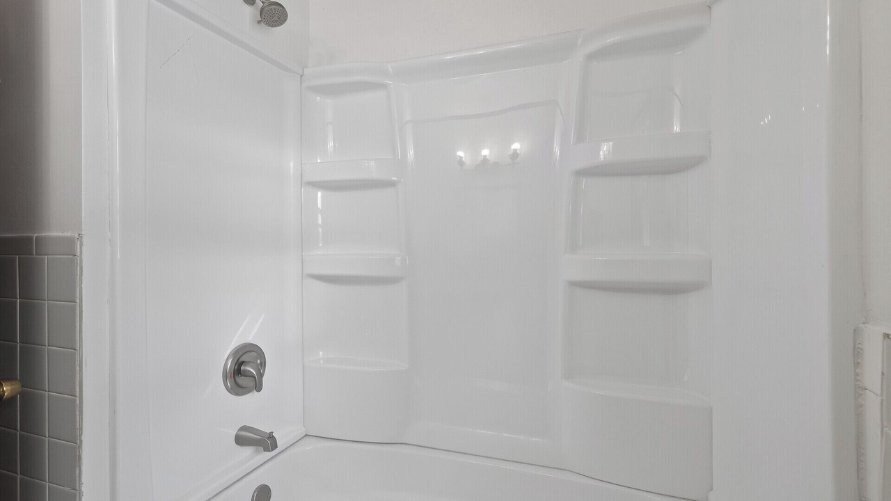 Photo of Bathroom in Wenonah