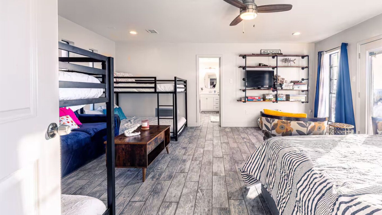 Photo of Bedroom in Siesta Shores