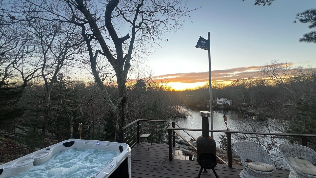 Photo of Patio Balcony in Clinton