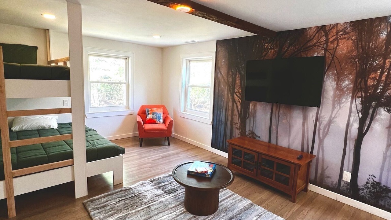 Photo of Bedroom in Clinton