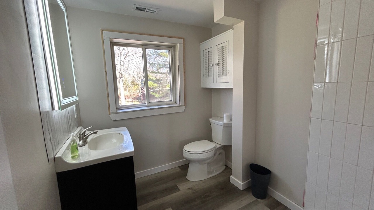 Photo of Bathroom in Clinton