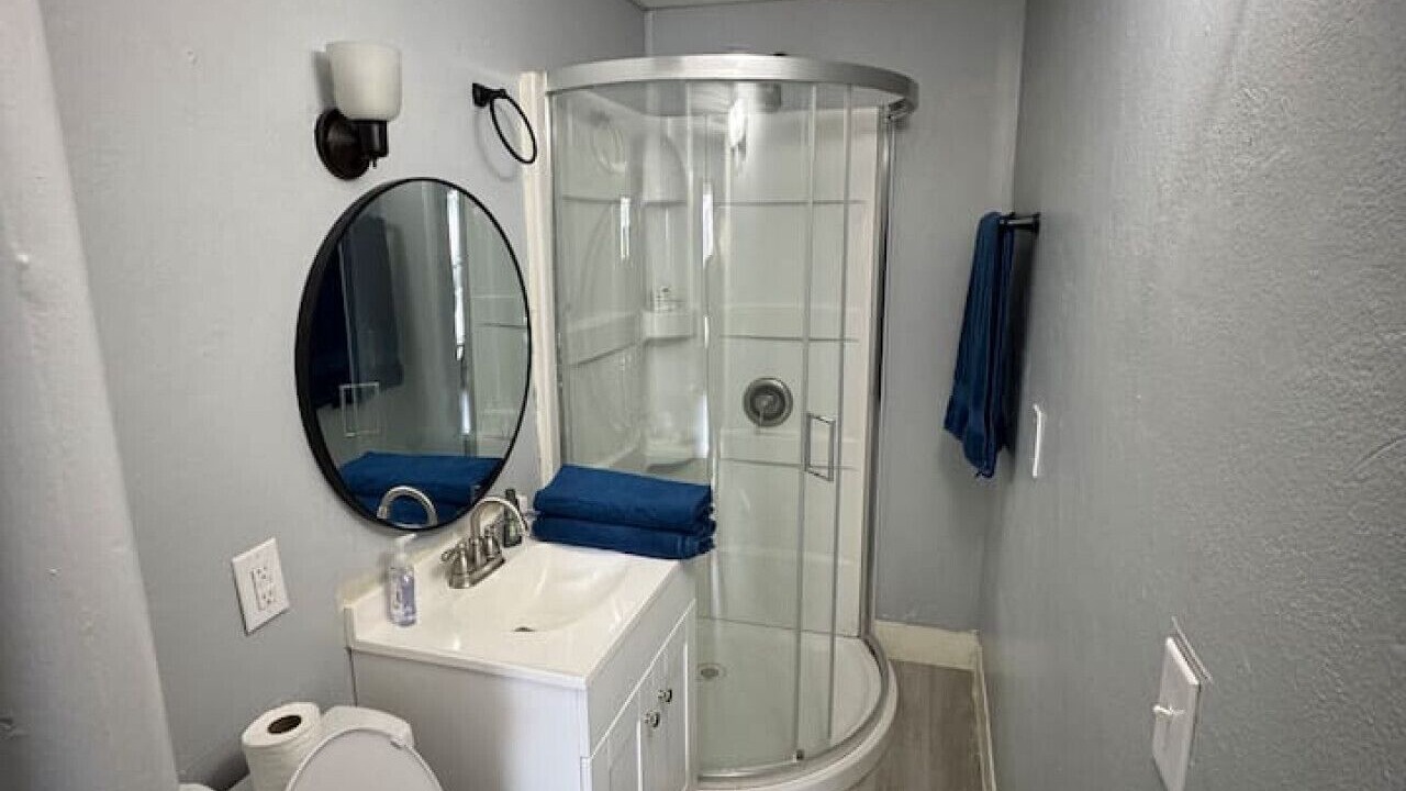 Photo of Bathroom in Lakefront