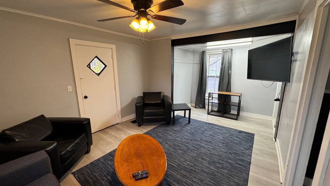 Photo of Livingroom in Lakefront