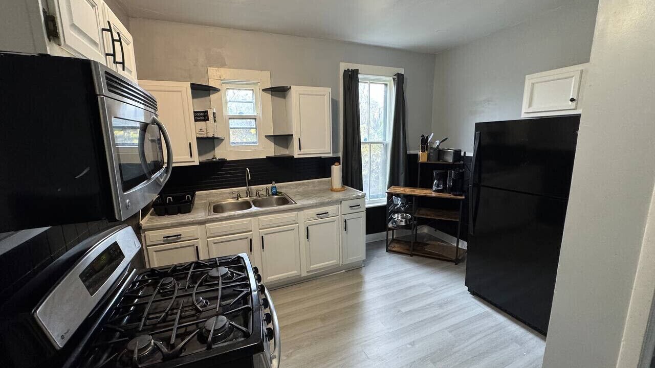 Photo of Kitchen in Lakefront