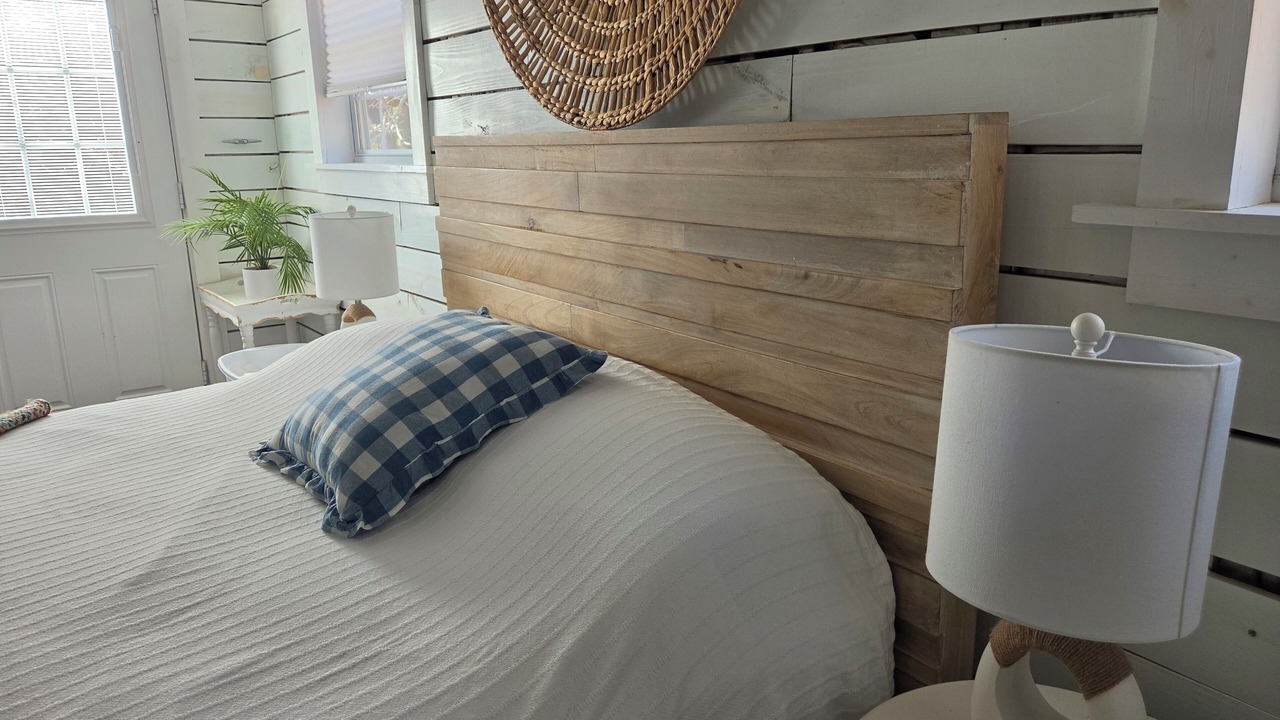 Photo of Bedroom in Garfield