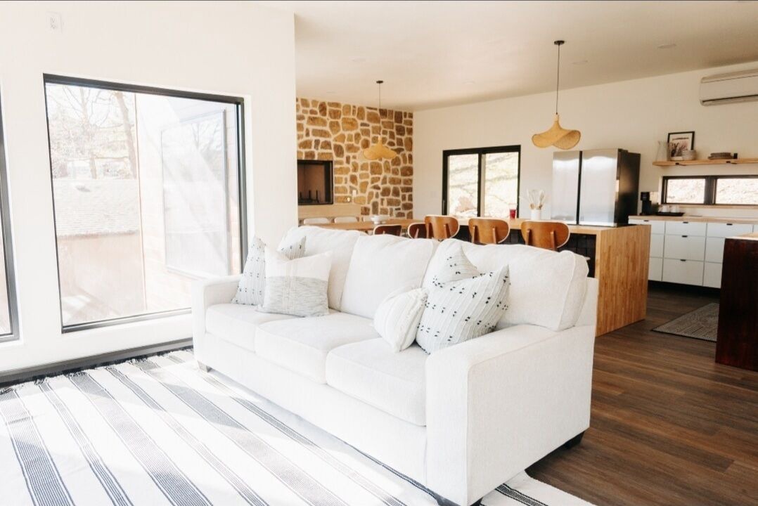 Photo of Livingroom in Garfield