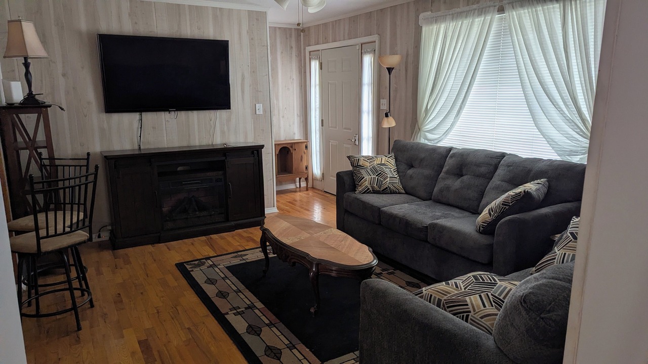 Photo of Livingroom in Harriman