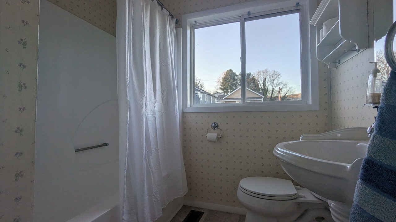 Photo of Bathroom in Harriman