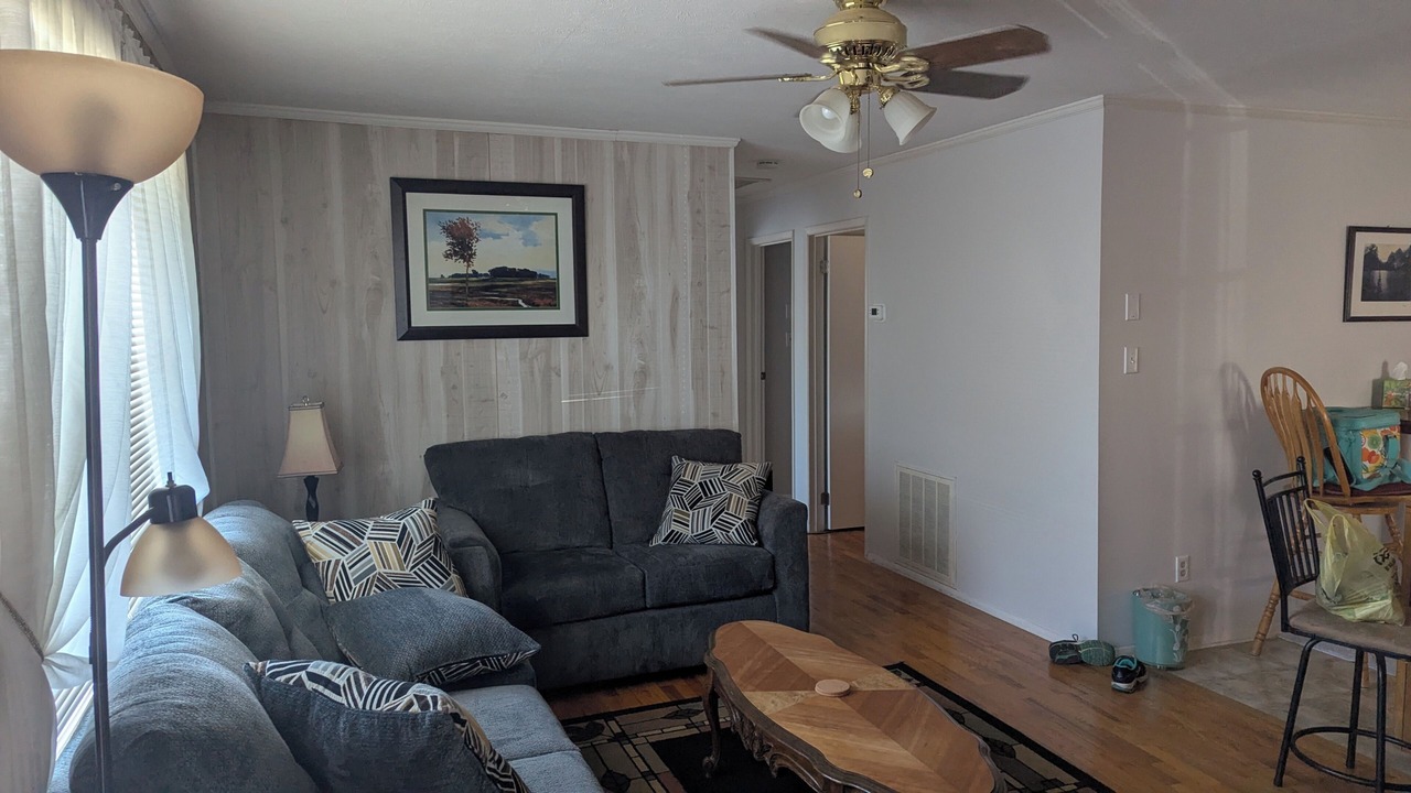 Photo of Livingroom in Harriman