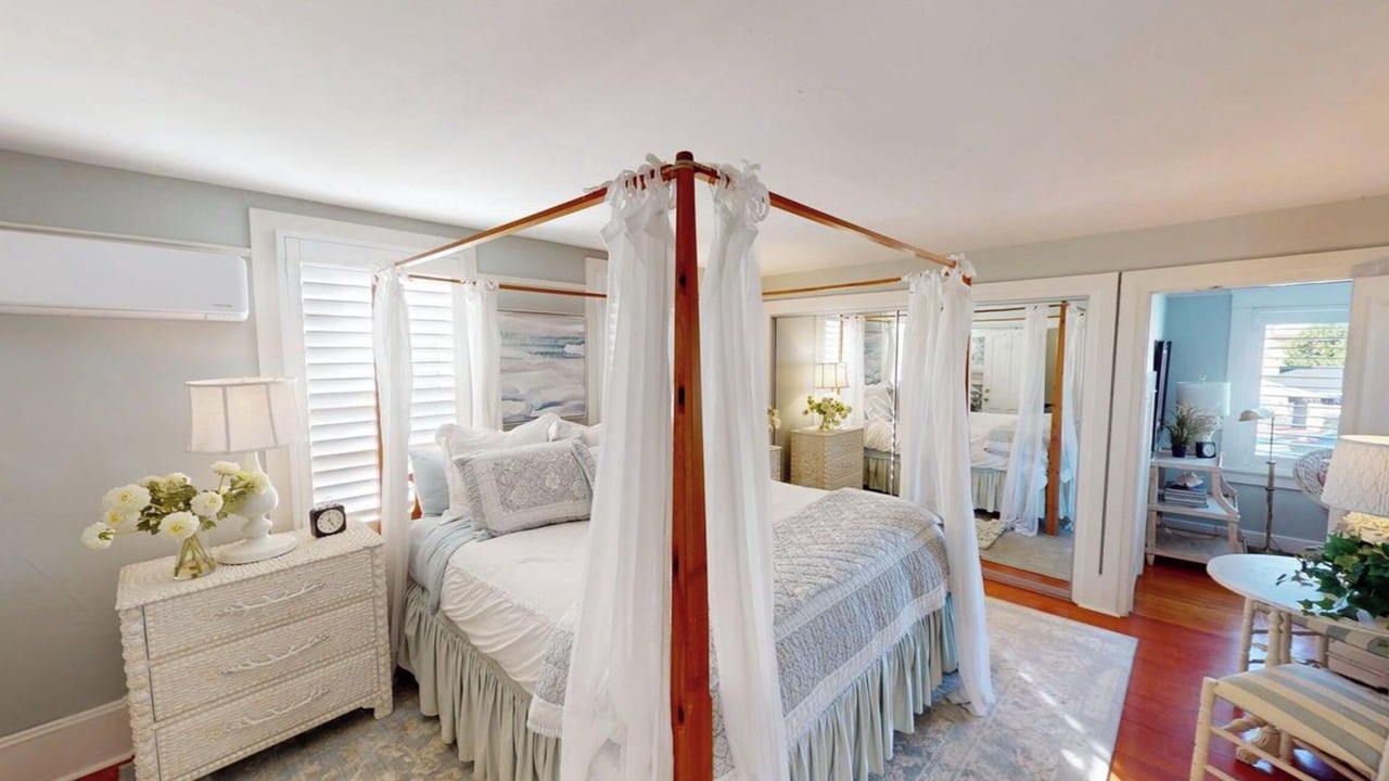 Photo of Bedroom in Coronado