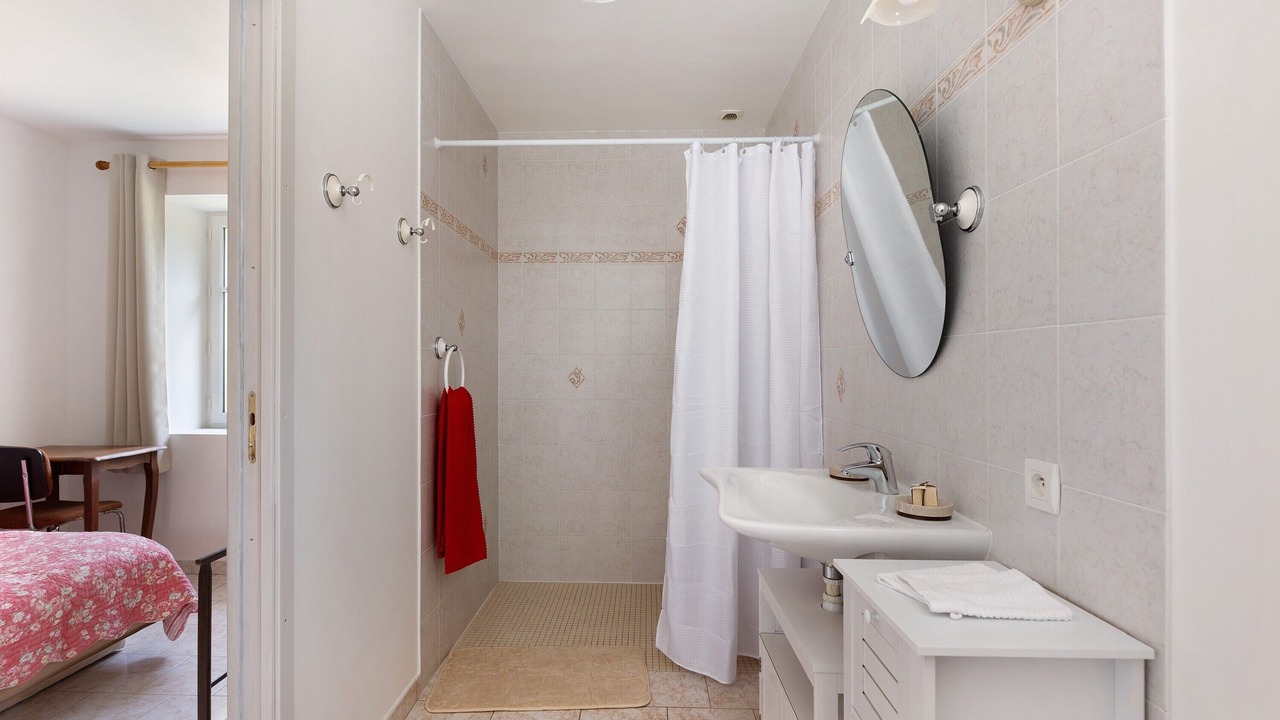 Photo of Bathroom in Fontevraud-l'Abbaye