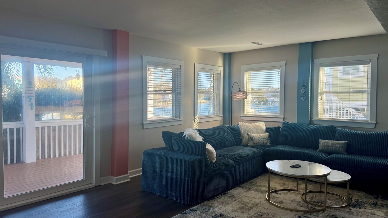 Photo of Livingroom in Colington Harbour
