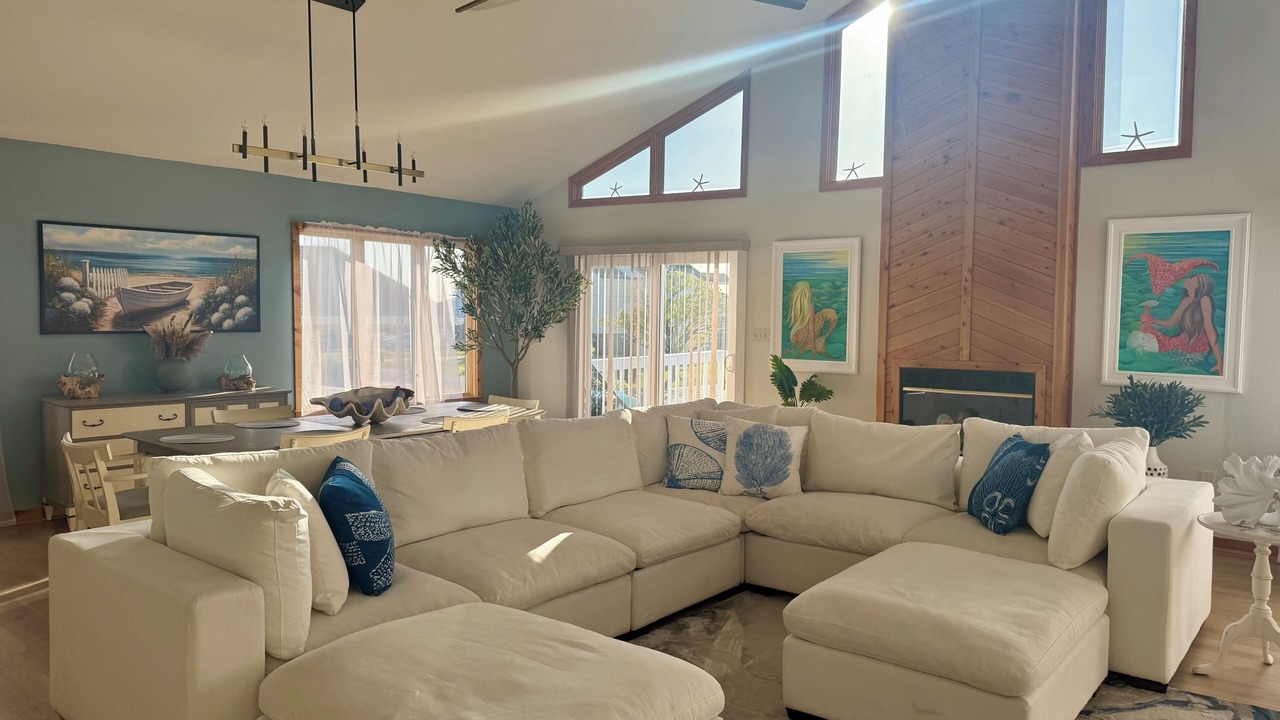Photo of Livingroom in Colington Harbour
