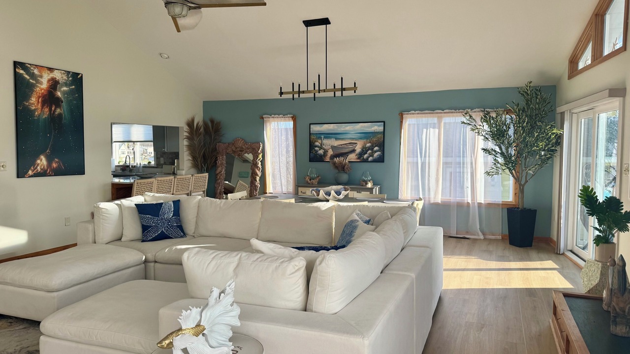 Photo of Livingroom in Colington Harbour