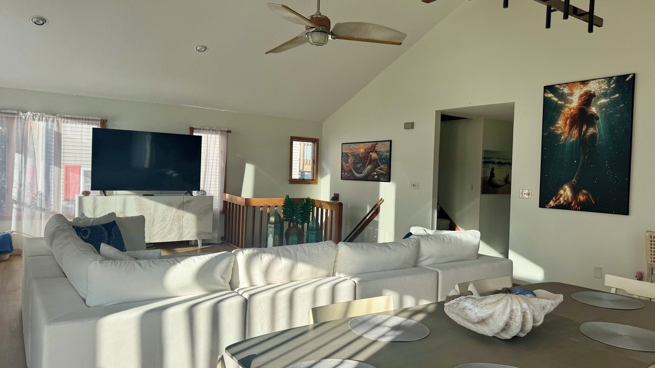 Photo of Livingroom in Colington Harbour